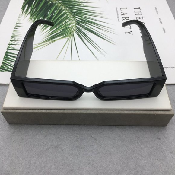 Fashion Sunglasses for Women and Men - Picture 5 of 5